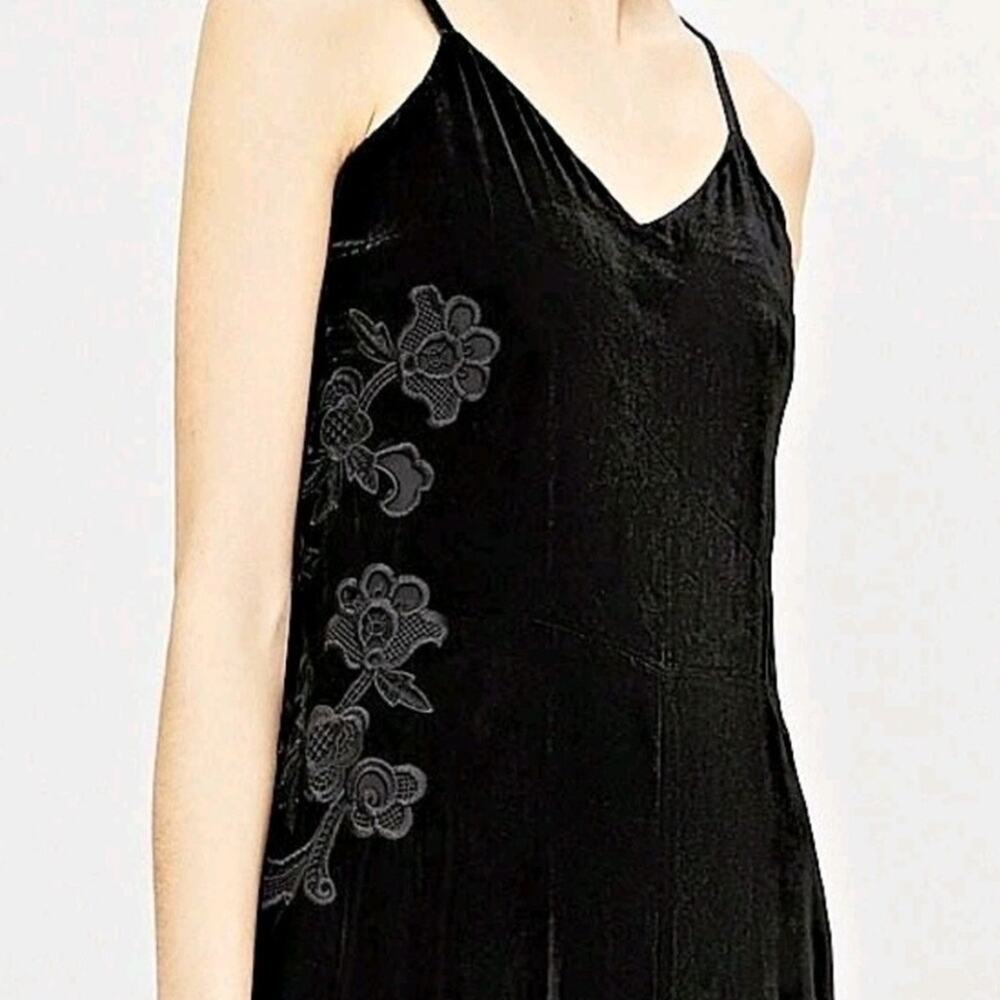 Sandro Black Emilia Velvet Embroidered Jumpsuit Sz XS (FR36) - Picture 3 of 15